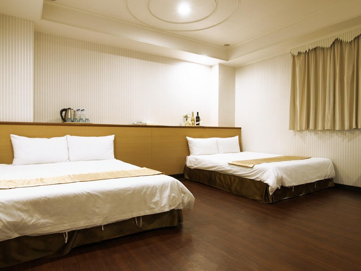 Yi Pin Yuan Hotel Tainan Bagian luar foto
